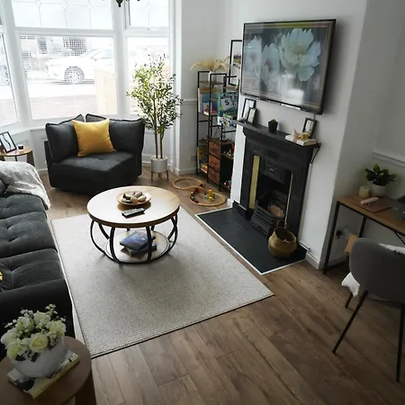 Barwick House, 4 Bed House Scarborough