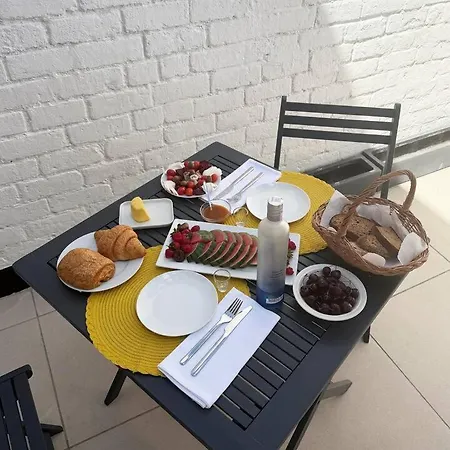 Barwick House, 4 Bed House Tatil Evi