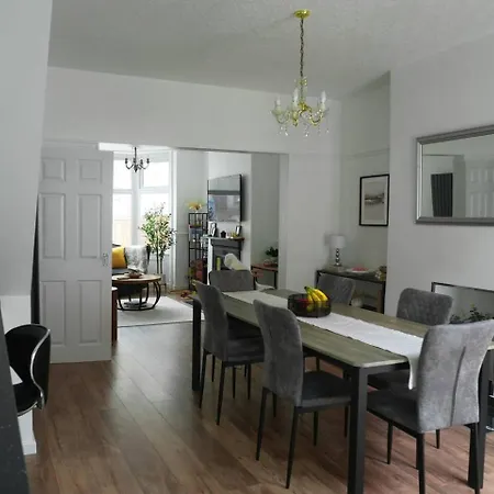 Tatil Evi Barwick House, 4 Bed House Scarborough