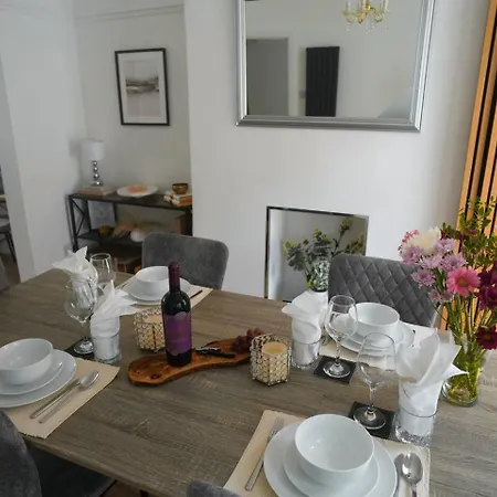 Tatil Evi Barwick House, 4 Bed House *