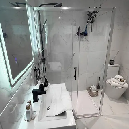 Tatil Evi Barwick House, 4 Bed House *