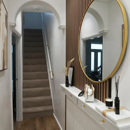 Barwick House, 4 Bed House Scarborough